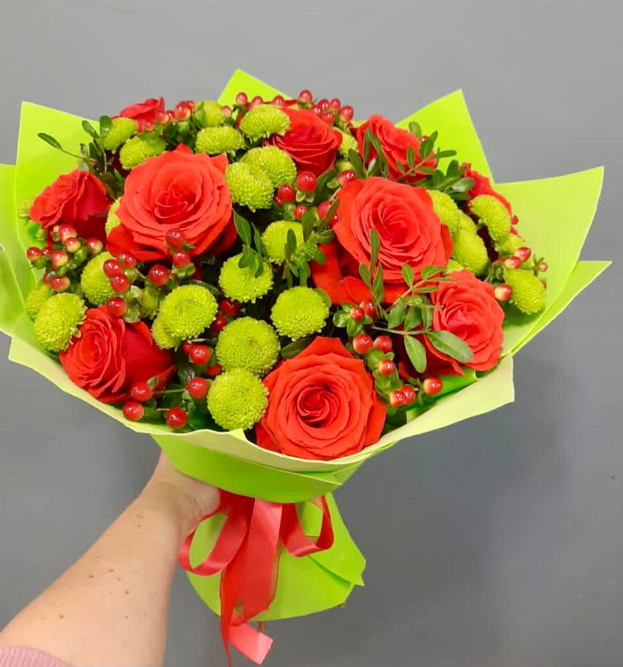 Букет цветов из: Хризантемы и Розы в Усолье