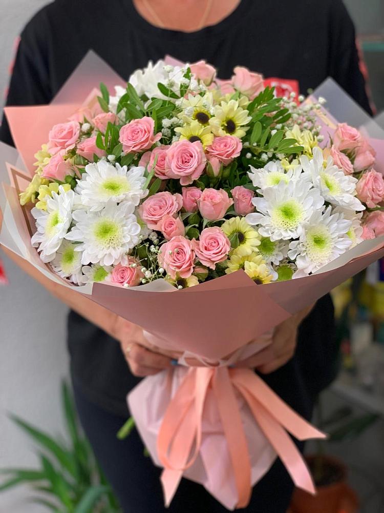 Букет цветов из: Розы и Хризантемы в Усолье