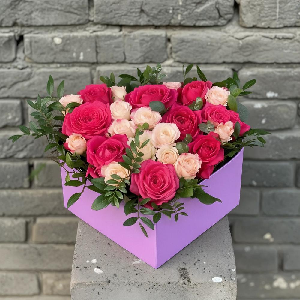 Цветочная композиция из Розы в коробке в Усолье