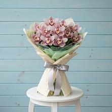 Букет цветов из:  Орхидеи и Розы в Усолье