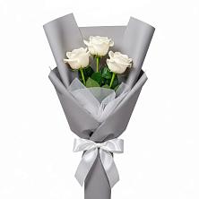 Букет 3 белые розы в Усолье
