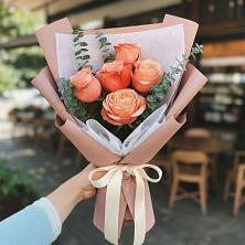 Букет цветов из:  Розы в Усолье