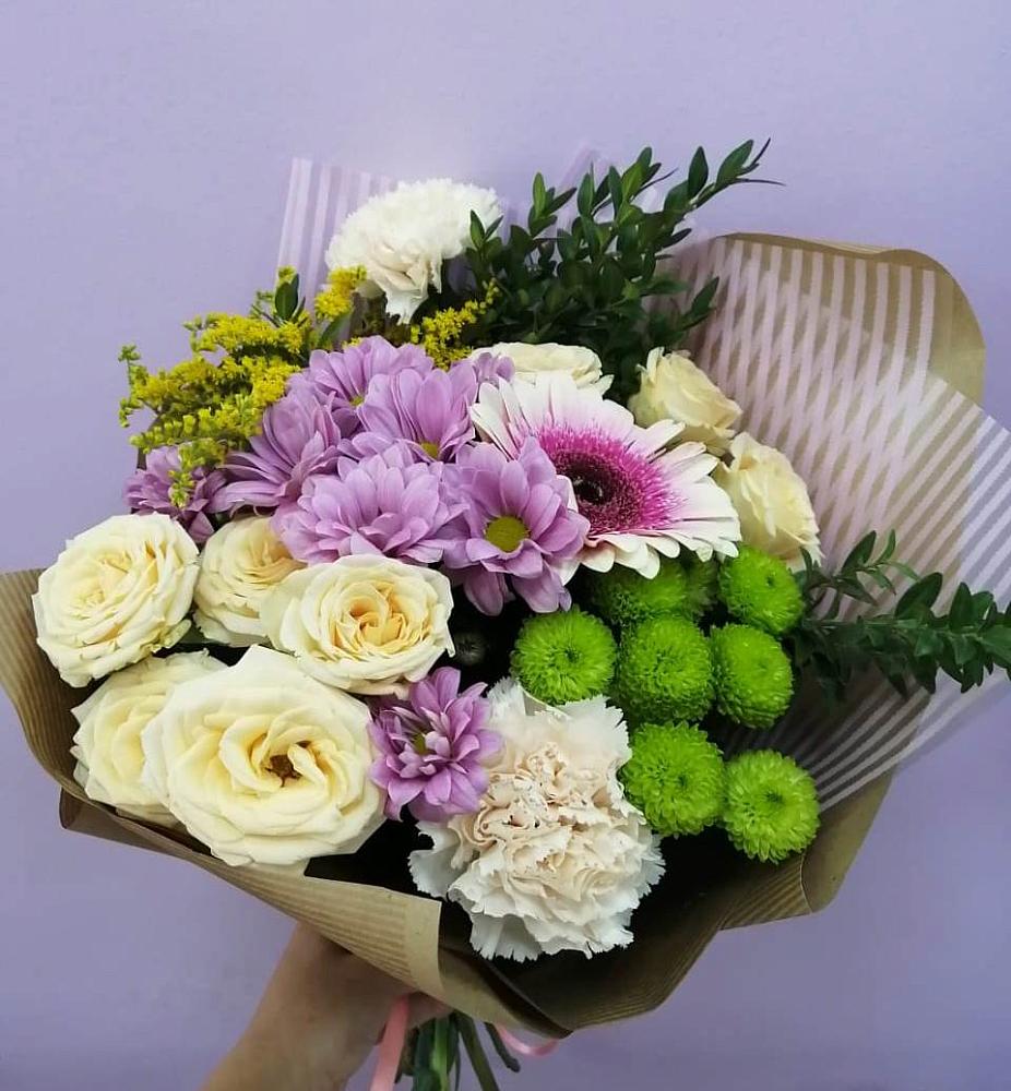 Букет цветов из: Хризантемы, Розы, Гвоздики и Герберы в Усолье