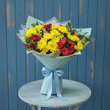 Букет цветов из:  Альстромерии и Хризантемы в Усолье