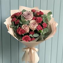 Букет цветов из:  Гвоздики и Розы в Усолье