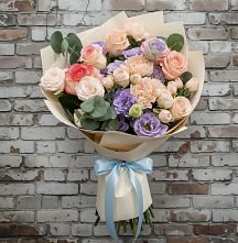 Букет цветов из:  Розы, Лизиантусы и Гвоздики в Усолье