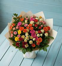 Букет Микс из разноцветных кустовых роз в Усолье